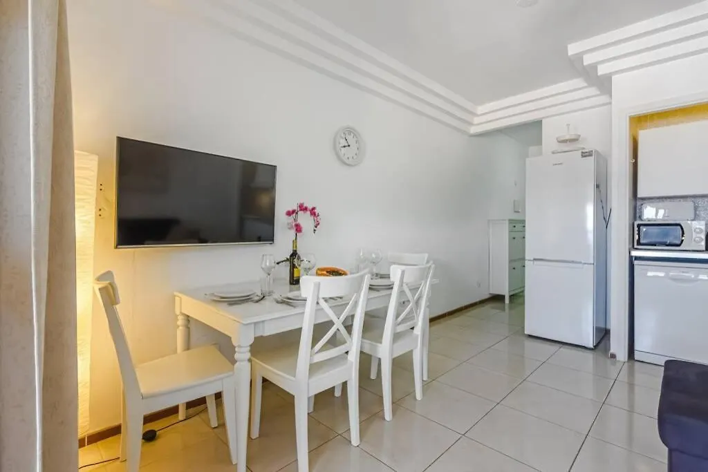 Ocean View Apartment In Orlando By Altamarhomes أذيخي